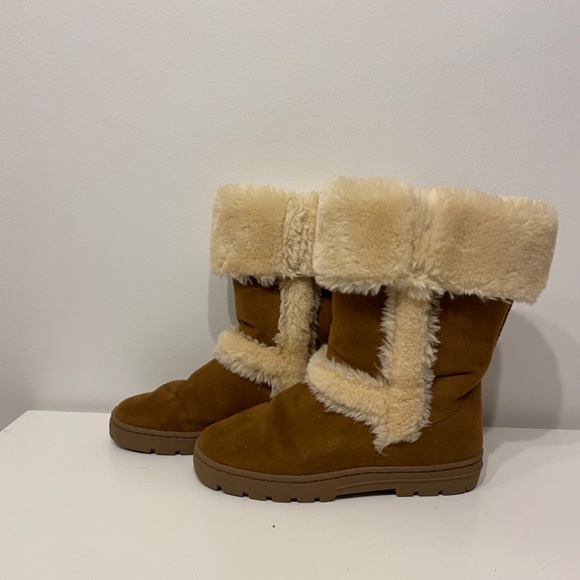 Style & Co Y2K Brown Faux Suede Fur Boots Size 8 - Picture 3 of 4